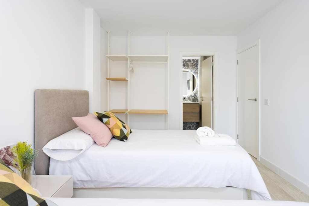 Sunnyland Apartment Arona Cho Exterior photo