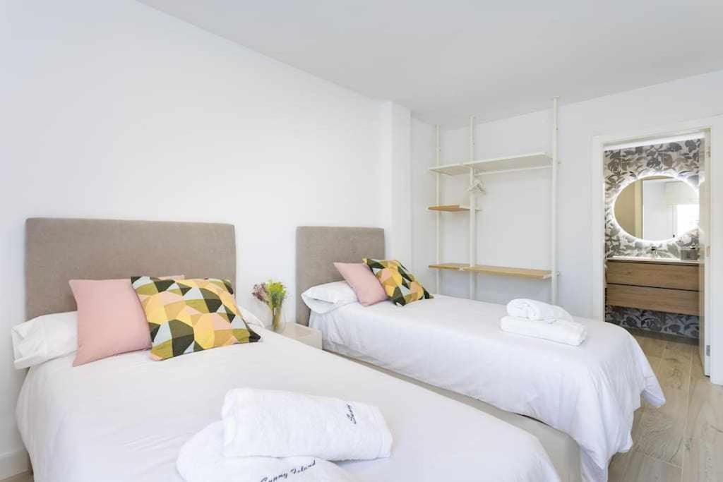 Sunnyland Apartment Arona Cho Exterior photo