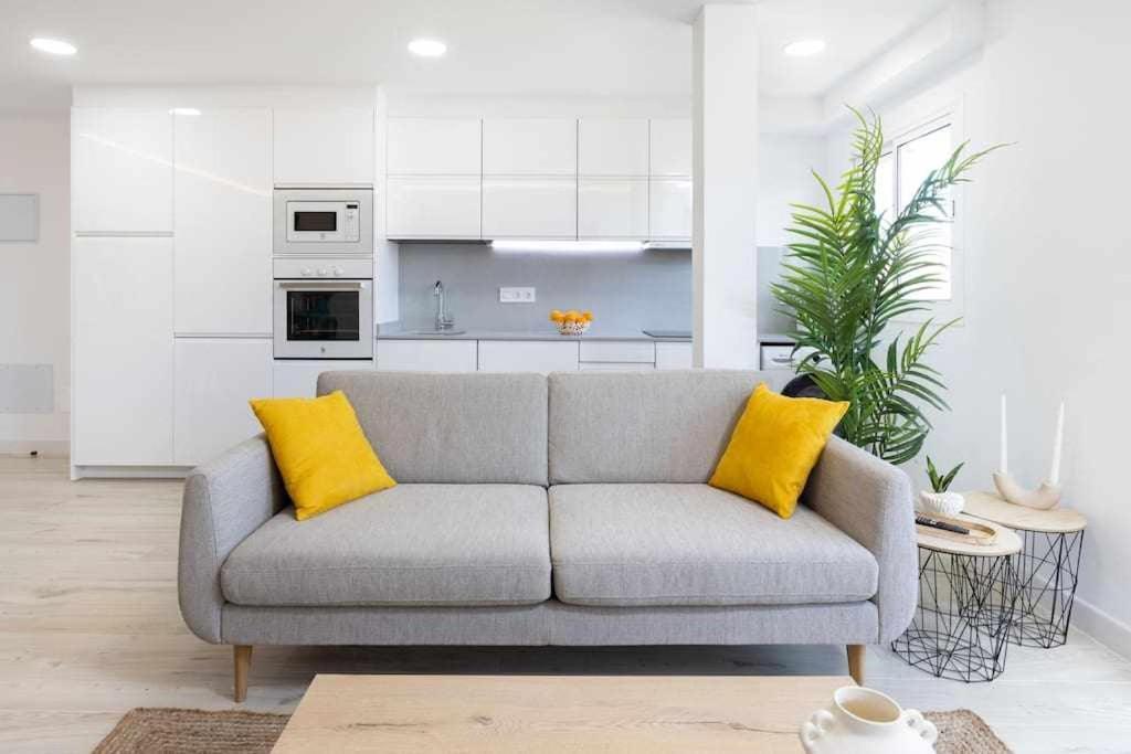 Sunnyland Apartment Arona Cho Exterior photo